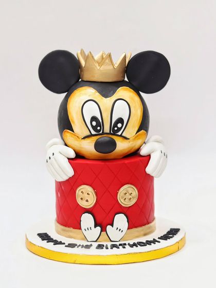 Crafting Characters: Fondant Figurine Workshops photo 9