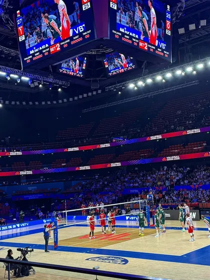 A view of the court during the Poland vs Japan VNL match. We study everything from the players' warm-ups to their on-court communication.