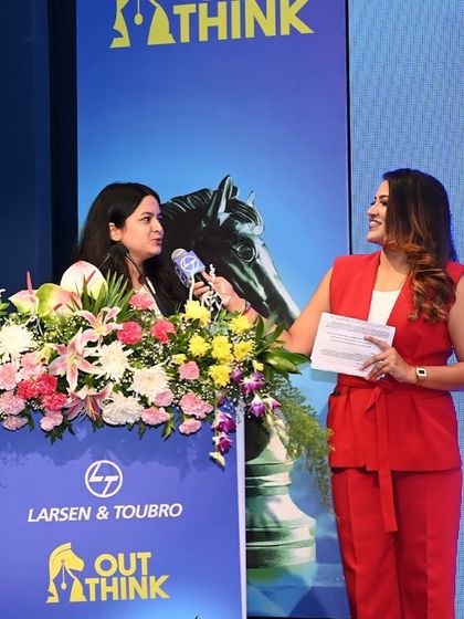 Commanding the Stage: Corporate Summits & Celebrations photo 34