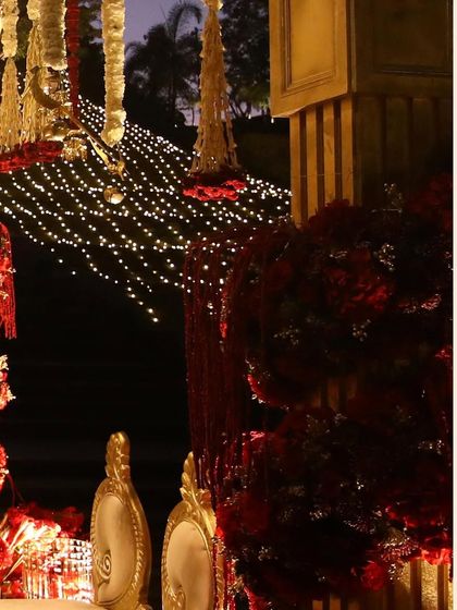 Opulent Traditional Mandaps photo 6