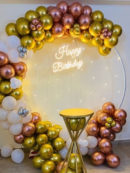 Birthday Balloon Arches & Backdrops photo 29