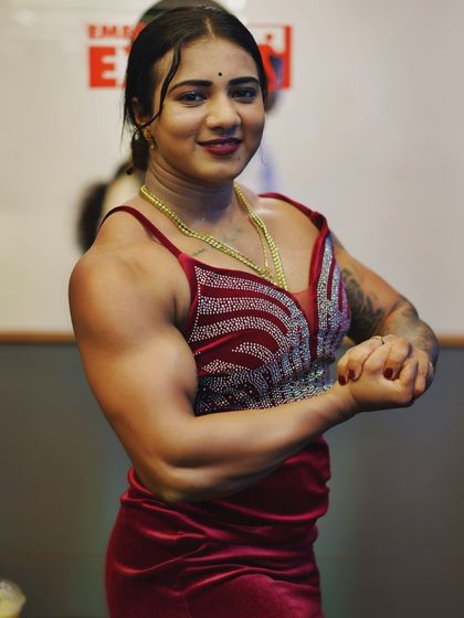 Chitra Purushotham - Bodybuilding Competition Coaching Physique Journey & Posing photo 6