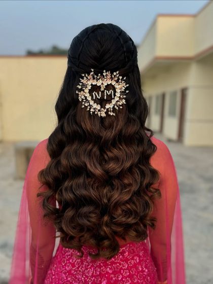 Bhavya Achar - Bridal & Occasion Styling Romantic Open & Half-Up Styles photo 37