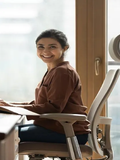 Downsizing your office for a hybrid model can lead to greater employee satisfaction. We support this transition by storing your physical assets, allowing you to invest in a more flexible and productive work environment.
