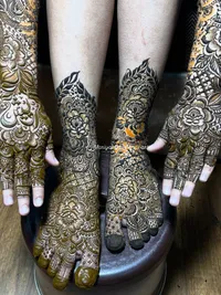 Mehendi & Henna Art Supplies