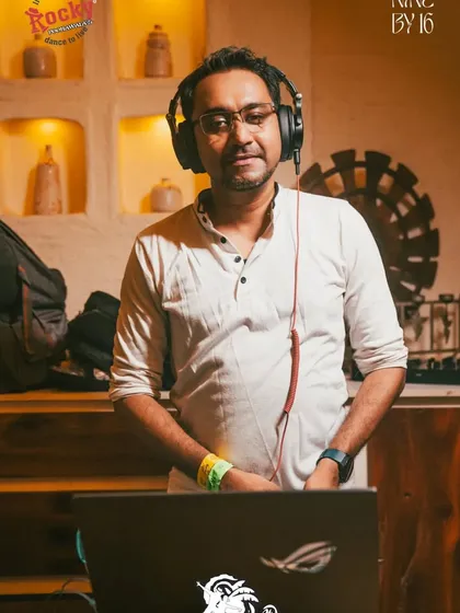 A smile for the camera between tracks at GIDC. I genuinely love what I do, and I think it shows.