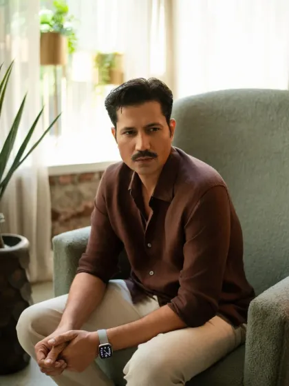 Using natural light from a window, this portrait of Sumeet Vyas has a soft, cinematic quality. It’s a great example of a lifestyle headshot that feels authentic and less like a traditional studio photo.