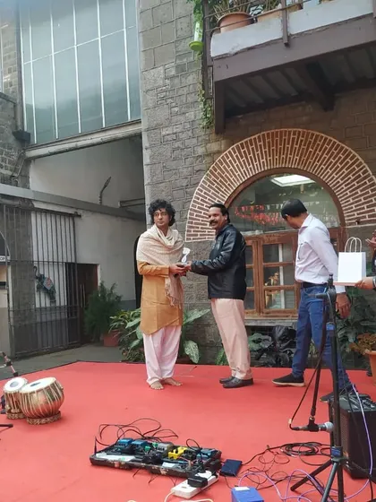 Receiving a token of appreciation from the faculty at COEP. I am always happy to contribute to the music community in any way I can.
