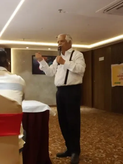 Dr. Tayde, MD (Ayurveda), delivering an insightful lecture during our Nadi Parikshan seminar. His deep knowledge and experience brought a new perspective to Ayurvedic pulse diagnosis for all attendees.