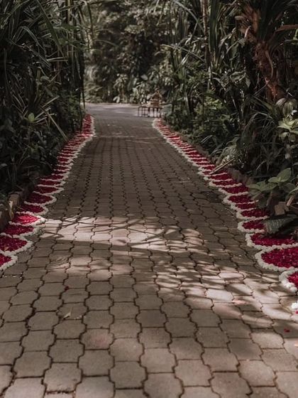 Amanati Events - Wedding Design & Decoration Lush Outdoor & Garden Themes photo 15