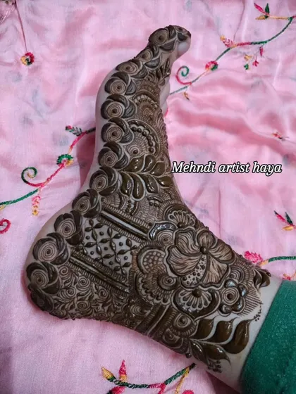 Another angle of the full-coverage foot design, highlighting the intricate patterns on the toes and ankle.