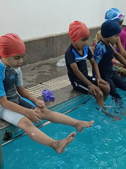 Ray Center - Swimming Lessons Learn to Swim: Your First Splash photo 12