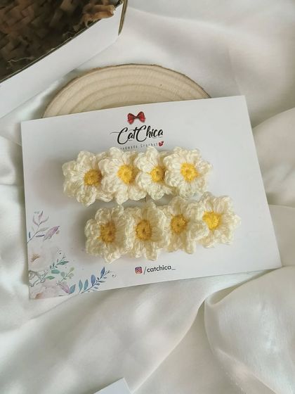 Hair Bows & Fun Clips photo 41