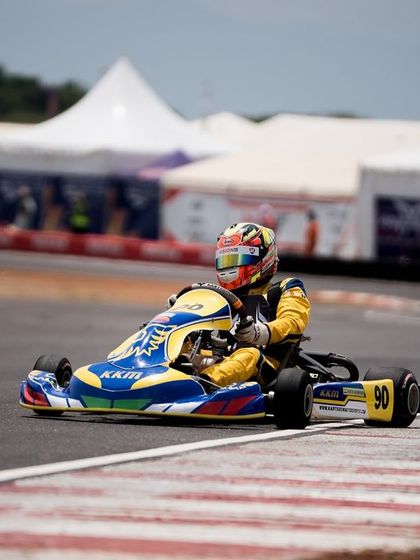 Our driver in the yellow and black suit at the RMC R3, hitting the apex on the new Coastt track.