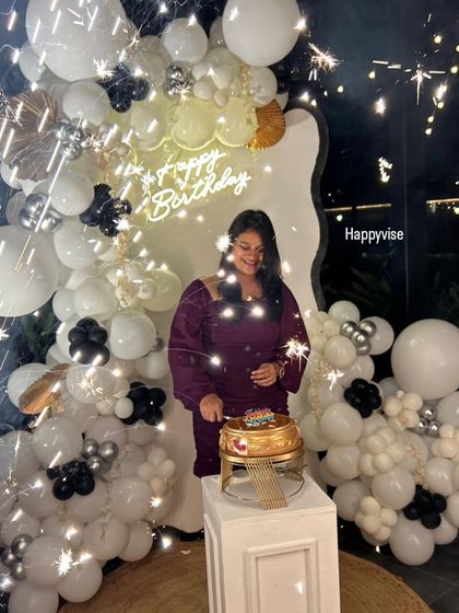 Happyvise - Birthday & Anniversary Decoration Chic & Glamorous Parties photo 19