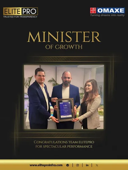 Our team being presented with the 'Minister of Growth' award by Omaxe. This achievement is a testament to the dedication and vision of our entire team.