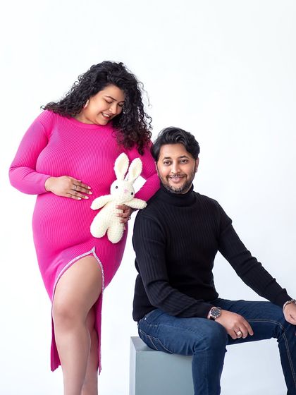 The Studio Glow: Maternity Portraits photo 21