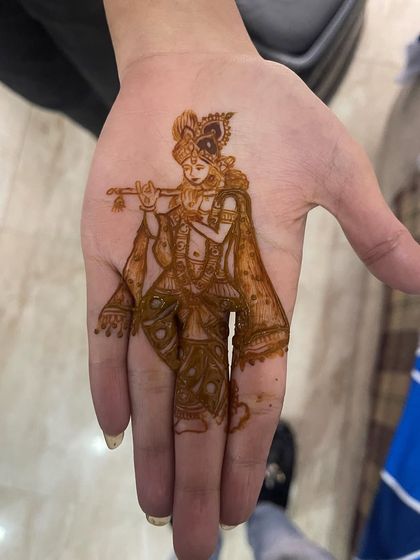 Lucky Mehndi Artist - Bridal Mehndi Spiritual & Divine Motifs photo 13