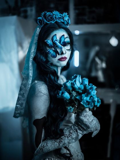 Bringing iconic characters to life is a key part of fantasy makeup. Here is our student's interpretation of the Corpse Bride, capturing the character's melancholic beauty.