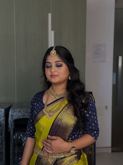 A beautiful South Indian bridal look with a focus on dramatic smokey eyes, created by one of our talented students during a practical session.