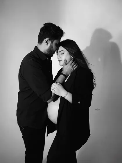 Sometimes, the most powerful portraits are the quiet ones. I love capturing these intimate, gentle moments between couples, creating timeless black and white memories that focus purely on your connection.