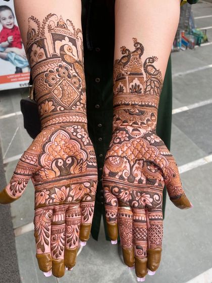 This full bridal set is rich with peacock motifs, a classic element in Indian weddings. I'll teach you various ways to draw this majestic bird.