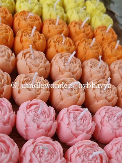 Blooming Creations: Floral & Botanical Candles photo 32