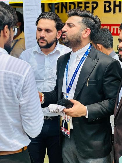 Making a point during a discussion with other advocates.