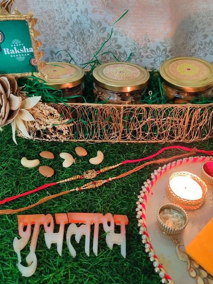 Another angle of our premium golden basket Rakhi hamper, perfect for celebrating the special bond between siblings.