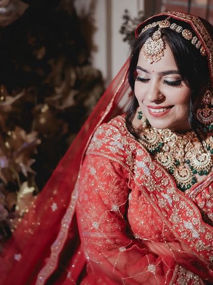 Somesh Chaurasiya - Wedding Photography & Cinematography The Radiant Bride: Solo Portraits photo 23