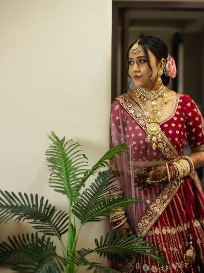 Traditional & Royal Bridal Looks photo 42