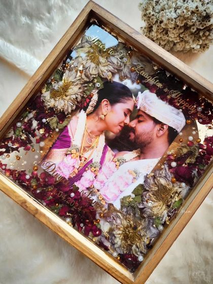 Vinys Galleria - Custom Resin Home Decor Wedding Memories in Wooden Frames photo 47