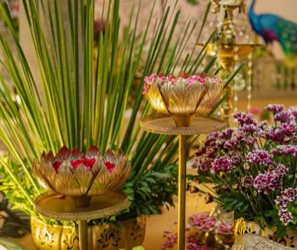 The details of a sacred ceremony are so important. We arranged traditional brass elements, fresh bananas, and floral offerings to create an authentic and beautiful setup for the wedding rituals.