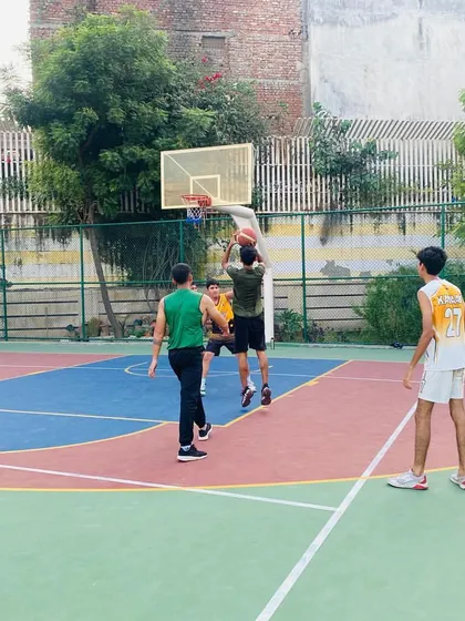 A player goes up for a layup.