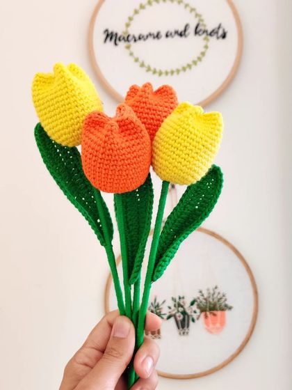Shikha Agarwal - Crochet Flower Bouquets & Arrangements Tulips: Classic & Open photo 5