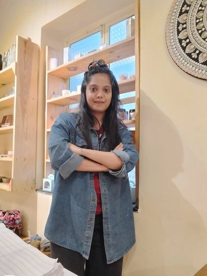 A little behind-the-scenes reality of running a handmade skincare brand. It involves smelling like 14 essential oils, making body butter at 2 AM, and a whole lot of love for the craft.