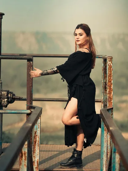 An identical shot to the previous one, emphasizing the strong composition and mood. This location was a fantastic find for an edgy, industrial-meets-nature shoot.