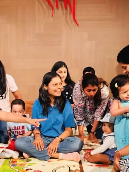 A close-up of the families interacting at the end of our Bells semester. The friendships formed here, for both parents and children, are truly special.
