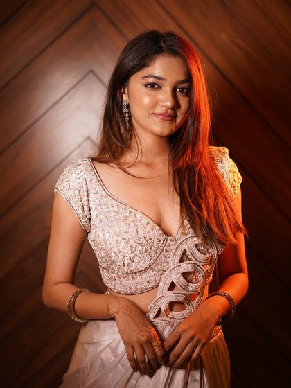 Fresh, dewy, and glowing. This natural, radiant look is perfect for a modern bride who wants to look like the best version of herself.