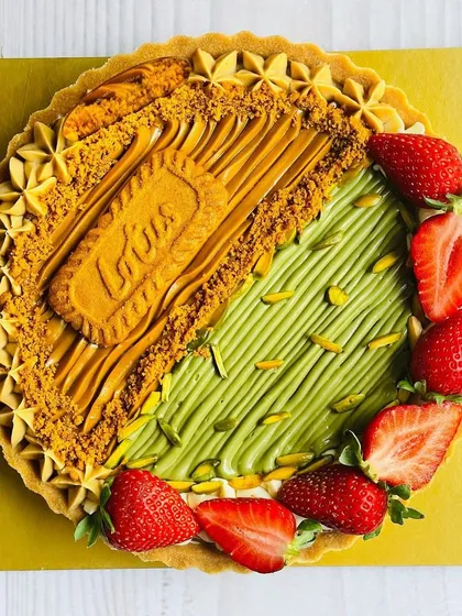 Another one of my popular Half & Half creations, this cheesecake tart combines creamy Lotus Biscoff with a nutty pistachio cream, bordered by fresh strawberries.
