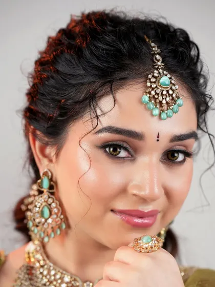 As I always say, a girl's beauty is her eyes. This close up shows my signature eye makeup style: defined, expressive, and captivating, designed to be the highlight of your look.