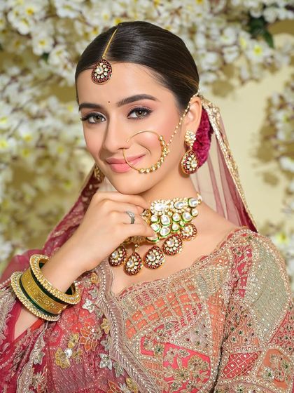 Timeless Bridal Looks photo 34