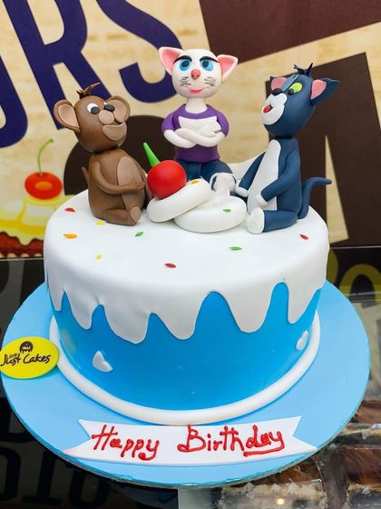 Kids' Character & Cartoon Cakes photo 60