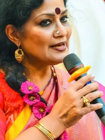 Speaking at the opening of the HARAF Exhibition in Kolkata. This event celebrated the history of typography in the Bengali language.