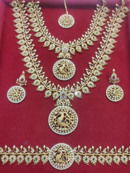 Lotus Bridal Studio - Wedding & Event Jewellery Rental Timeless Temple & Gold-Look Jewellery photo 6