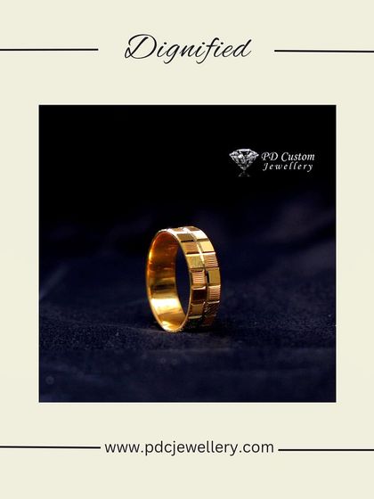 For those who appreciate clean lines, this dignified 22kt hallmarked gold band is an excellent choice. The segmented, block-like pattern gives it a modern architectural feel while remaining a classic piece of men's jewellery.
