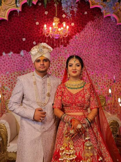 Another gorgeous shot of the happy couple. The makeup looks just as good on the main stage as it does up close.