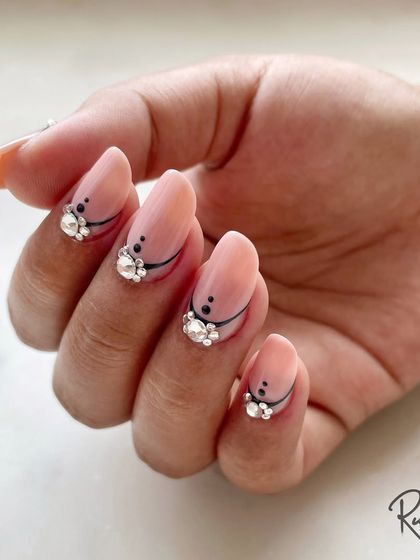 Luxury Crystal & Bridal Nails photo 5