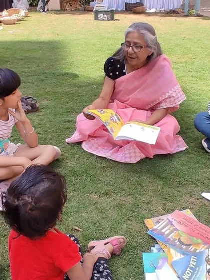 Our Kids Kona is a special space where children can connect with stories, art, and nature. Here, our friend Shubha is sharing tales with the little ones. We believe that a love for good food starts early, and we make learning fun for our youngest community members.