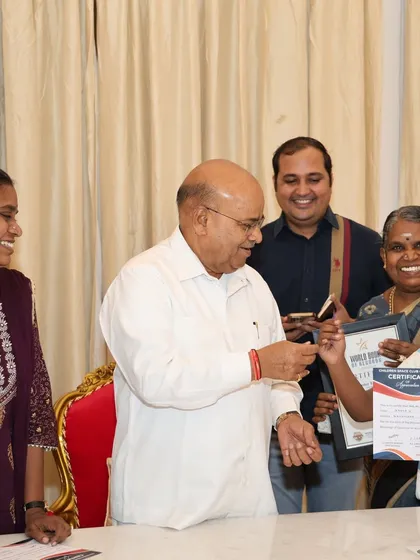 It was a moment of immense pride for our academy when our students from the R.T. Nagar branch met the Honorable Governor of Karnataka, Shri Thawar Chand Gehlot. Seeing their talent recognized at such a high level was truly a joyous occasion for our community.
